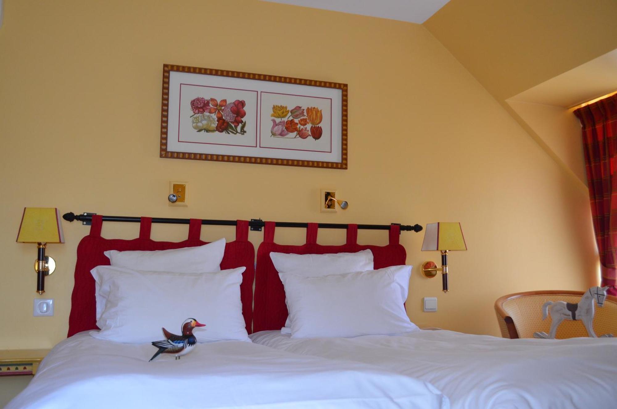 Auberge du Cheval Blanc Yvoy-le-Marron Buitenkant foto